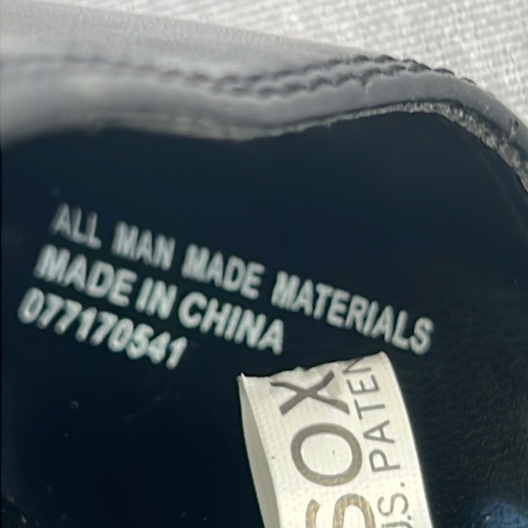 ⭐️ Xhileration black faux leather chunky treaded bottom slide on women size 5.5 - Picture 11 of 14